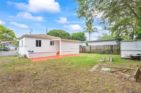 511 NE 131st Street North Miami FL 33161