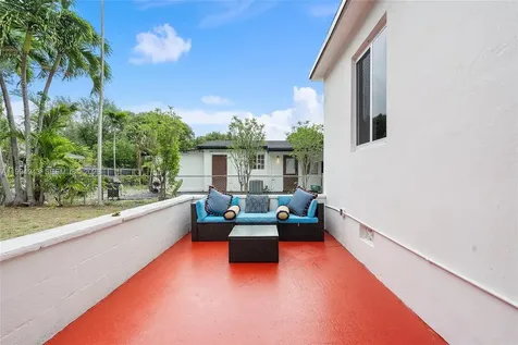 511 NE 131st Street North Miami FL 33161