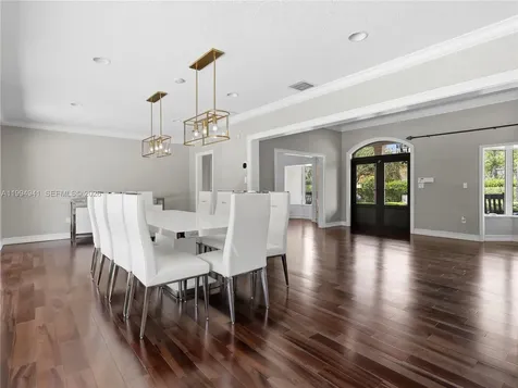 8500 SW 70th Street Miami FL 33143