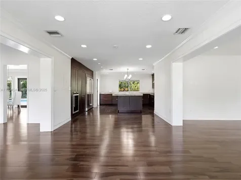 8500 SW 70th Street Miami FL 33143