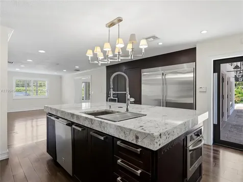 8500 SW 70th Street Miami FL 33143