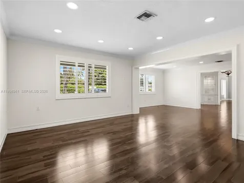 8500 SW 70th Street Miami FL 33143