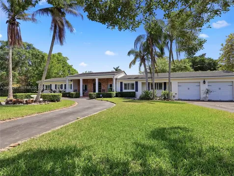 8500 SW 70th Street Miami FL 33143