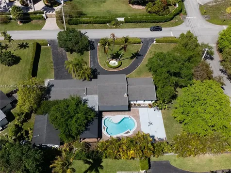 8500 SW 70th Street Miami FL 33143