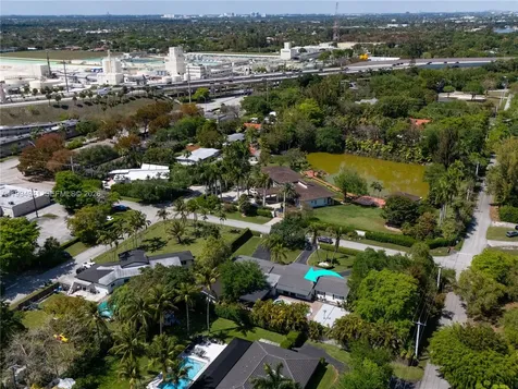 8500 SW 70th Street Miami FL 33143