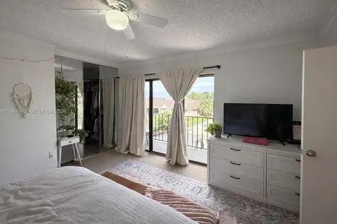 6925 69th Way West Palm Beach FL 33407