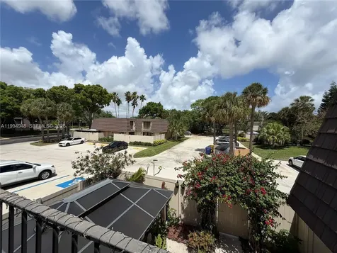 6925 69th Way West Palm Beach FL 33407