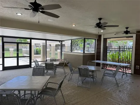 6925 69th Way West Palm Beach FL 33407