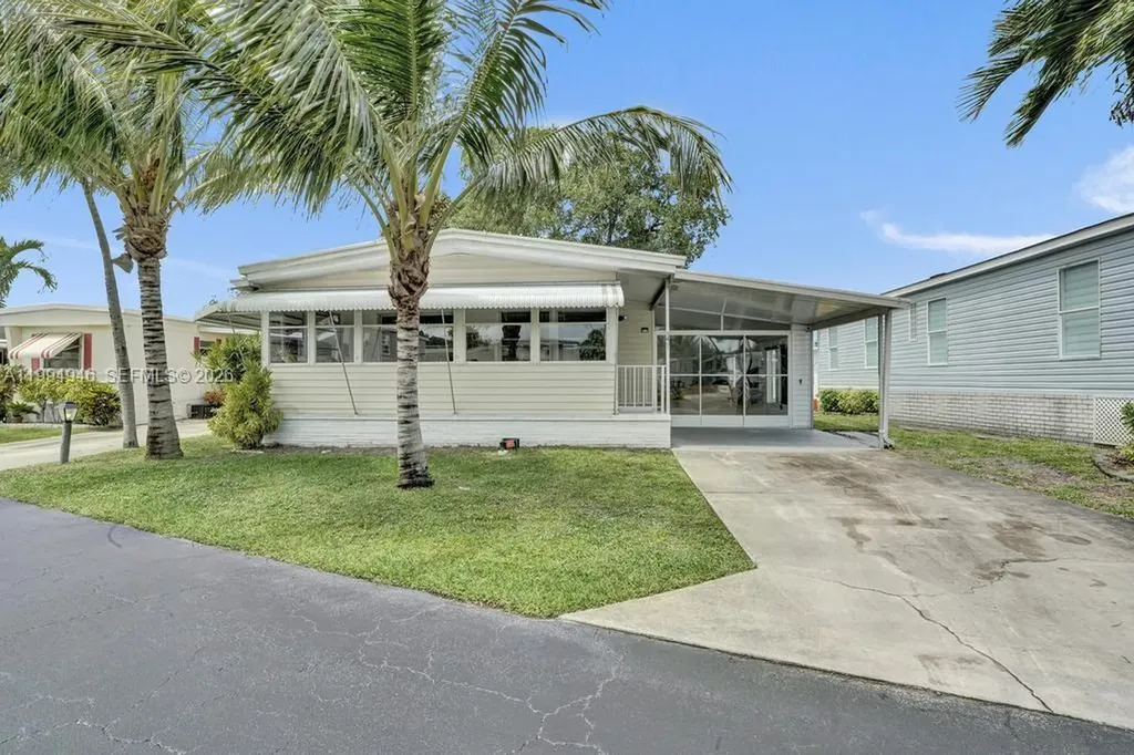 3495 Tee Terrace Pompano Beach FL 33069