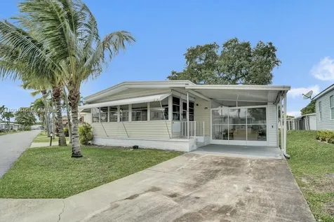 3495 Tee Terrace Pompano Beach FL 33069