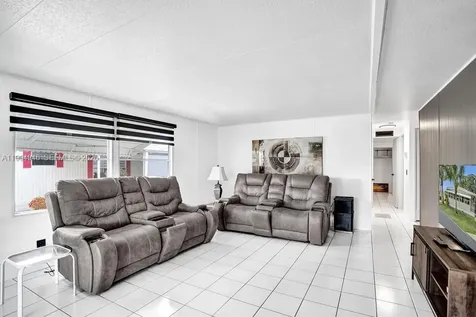 3495 Tee Terrace Pompano Beach FL 33069