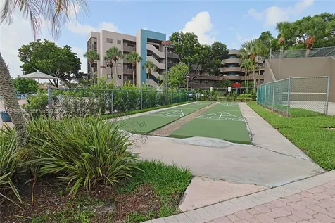1100 Colony Point Circle Pembroke Pines FL 33026