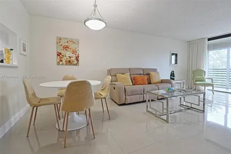 1100 Colony Point Circle Pembroke Pines FL 33026