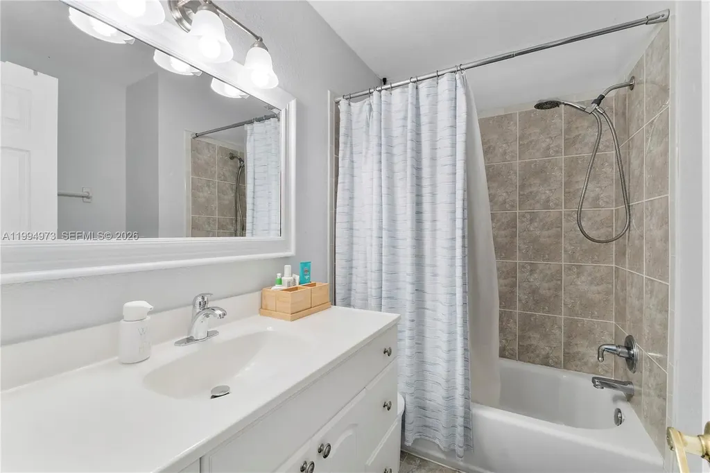 3851 NW 100th Avenue Coral Springs FL 33065