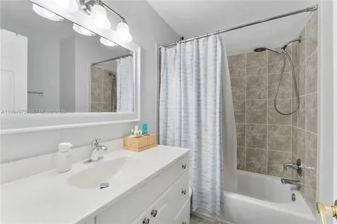 3851 NW 100th Avenue Coral Springs FL 33065