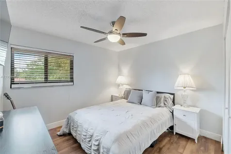 3851 NW 100th Avenue Coral Springs FL 33065