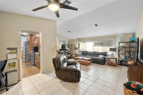3851 NW 100th Avenue Coral Springs FL 33065