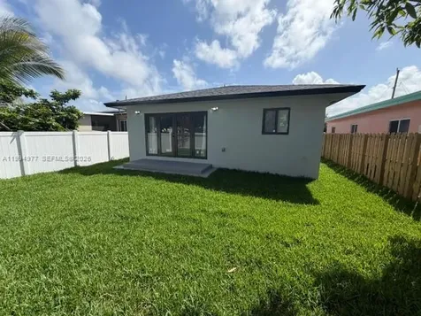 644 NW 6th Court Hallandale Beach FL 33009