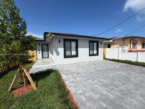 644 NW 6th Court Hallandale Beach FL 33009