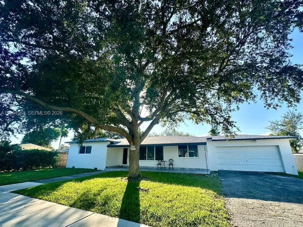 628 SW 6th Avenue Hallandale Beach FL 33009