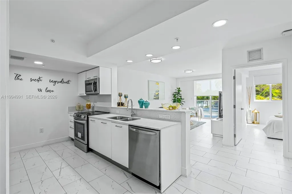 1850 Monroe Street Hollywood FL 33020