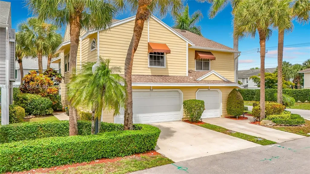 5043 Pointe Emerald Lane Boca Raton FL 33486