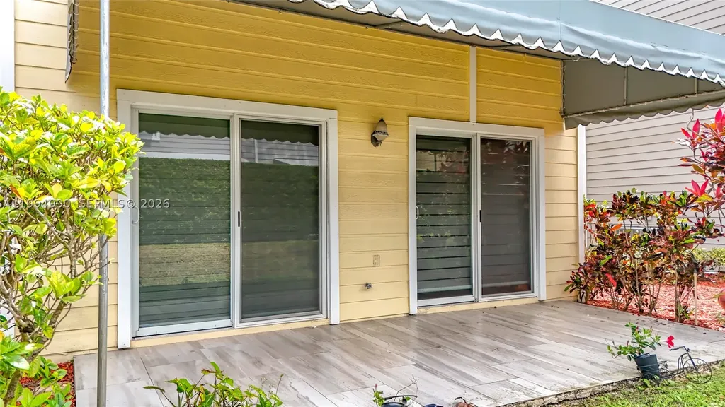 5043 Pointe Emerald Lane Boca Raton FL 33486