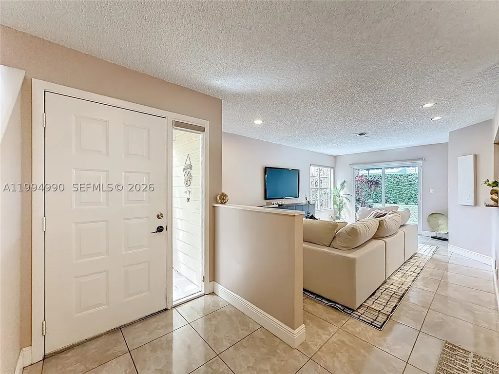 5043 Pointe Emerald Lane Boca Raton FL 33486