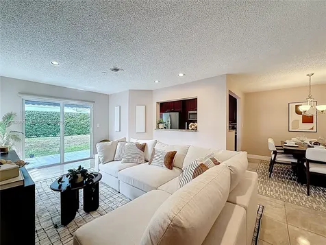 5043 Pointe Emerald Lane Boca Raton FL 33486