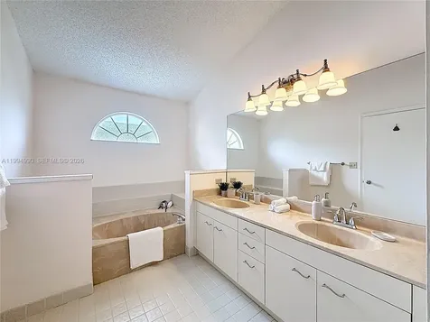 5043 Pointe Emerald Lane Boca Raton FL 33486