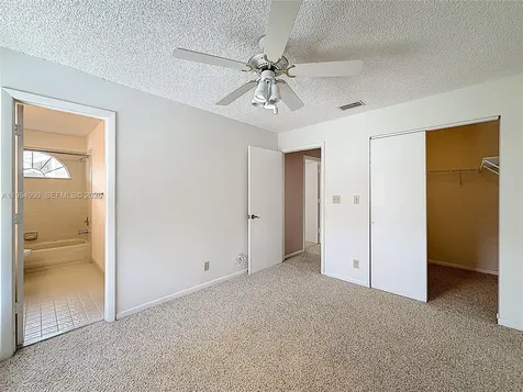 5043 Pointe Emerald Lane Boca Raton FL 33486