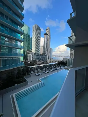77 SE 5th Miami FL 33131