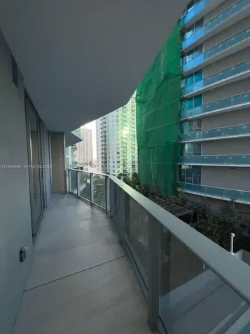 77 SE 5th Miami FL 33131