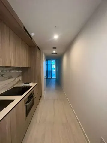 77 SE 5th Miami FL 33131