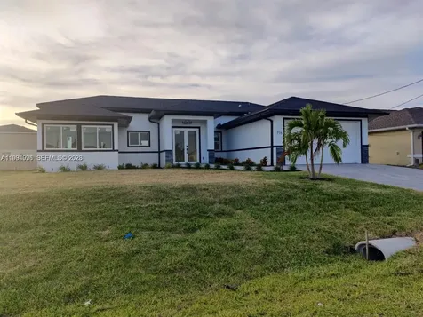 716 NW 37th Avenue Cape Coral FL 33993