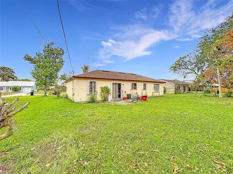 2538 SE Richmond Street Port St. Lucie FL 34952