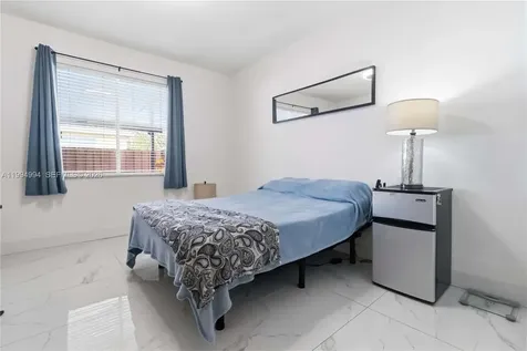64 SW 15th Terrace Homestead FL 33030