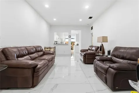 64 SW 15th Terrace Homestead FL 33030