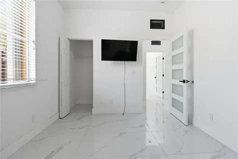 64 SW 15th Terrace Homestead FL 33030