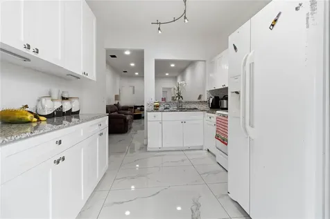 64 SW 15th Terrace Homestead FL 33030