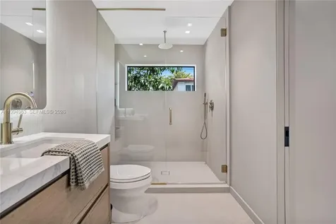 6207 SW 10th Street West Miami FL 33144