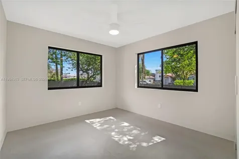 6207 SW 10th Street West Miami FL 33144