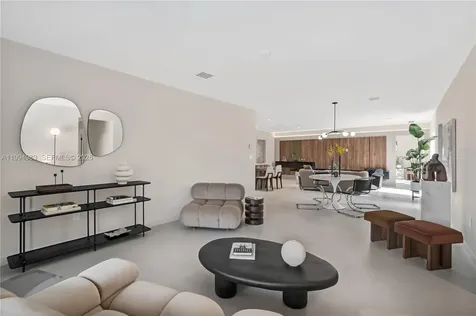6207 SW 10th Street West Miami FL 33144