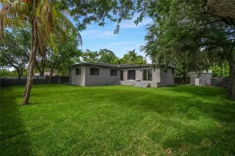6207 SW 10th Street West Miami FL 33144