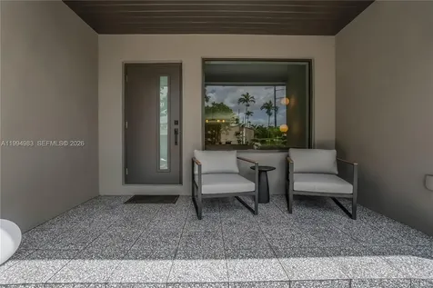 6207 SW 10th Street West Miami FL 33144