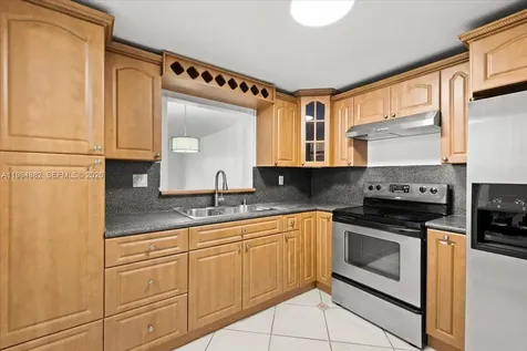 404 NW 68th Avenue Plantation FL 33317