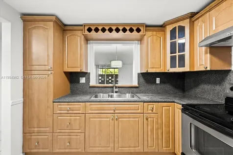 404 NW 68th Avenue Plantation FL 33317