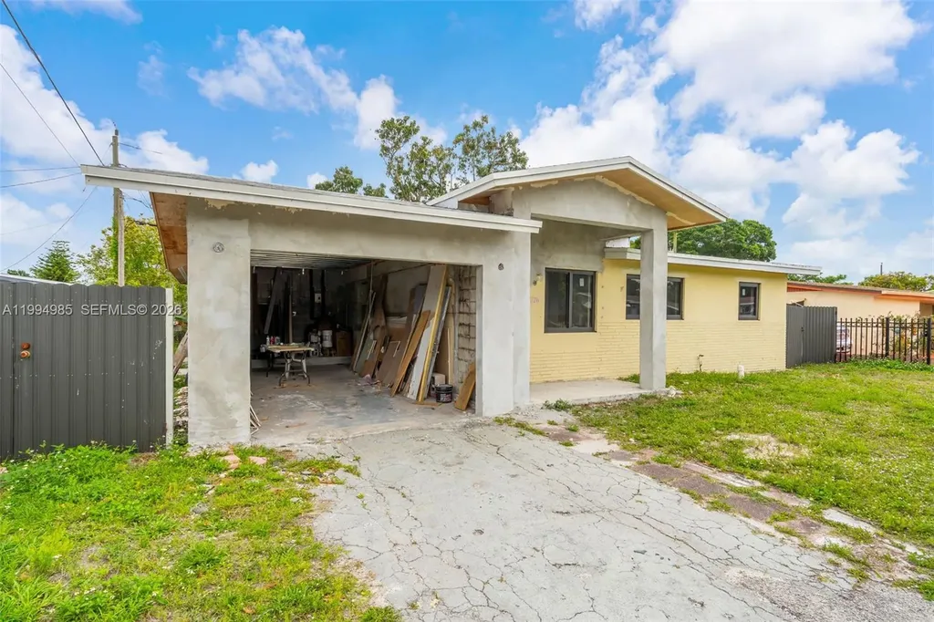 1830 NW 26th Terrace Fort Lauderdale FL 33311
