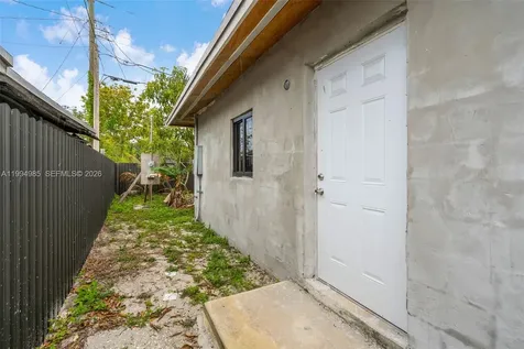 1830 NW 26th Terrace Fort Lauderdale FL 33311