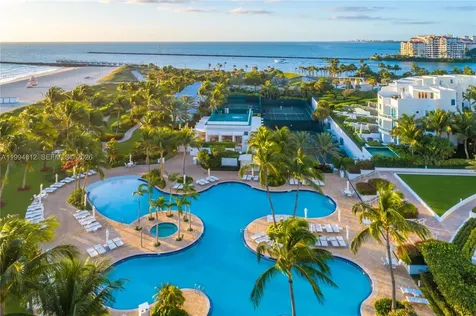 100 S Pointe Drive Miami Beach FL 33139